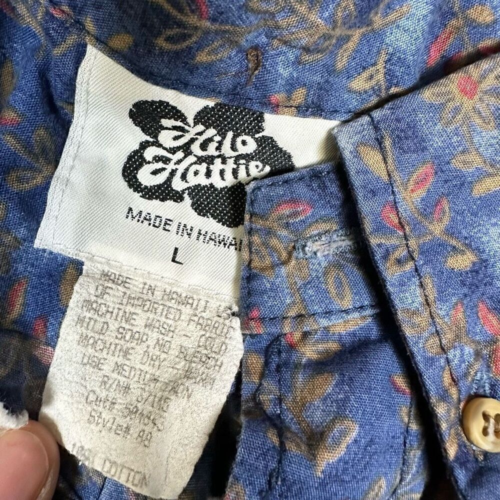 Hilo Hattie Men’s Size Large Casual Button Down Shirt Blue Floral Vintage Retro - Picture 2 of 7